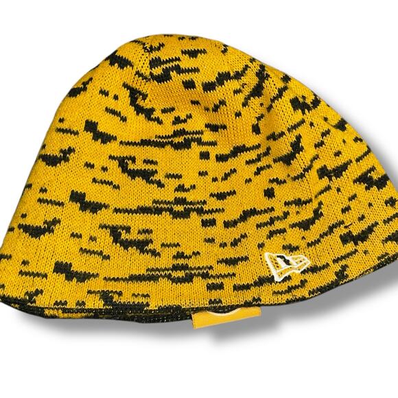 Boston Bruins New Era NHL Beanie Hat Cap Skull Knit Reversible Hockey OS Black - Picture 5 of 12